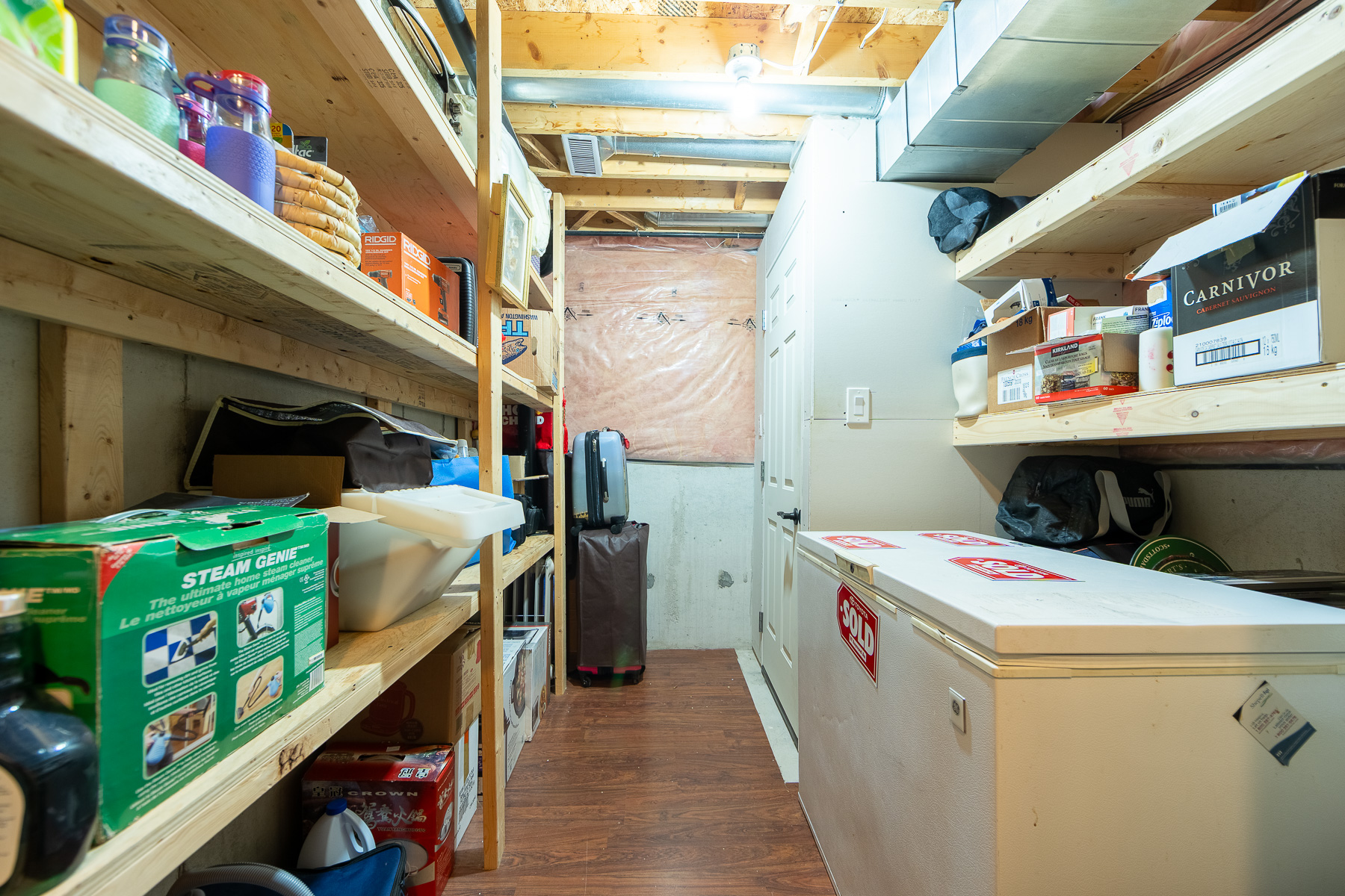 405 King St E interior photo