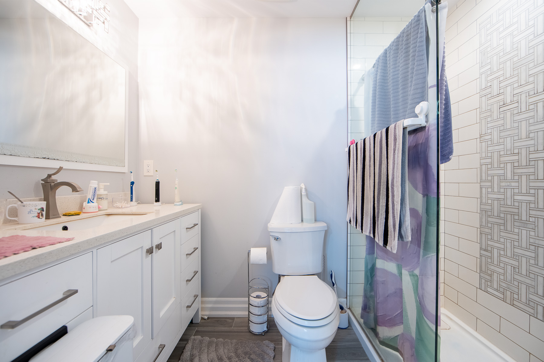 405 King St E interior photo