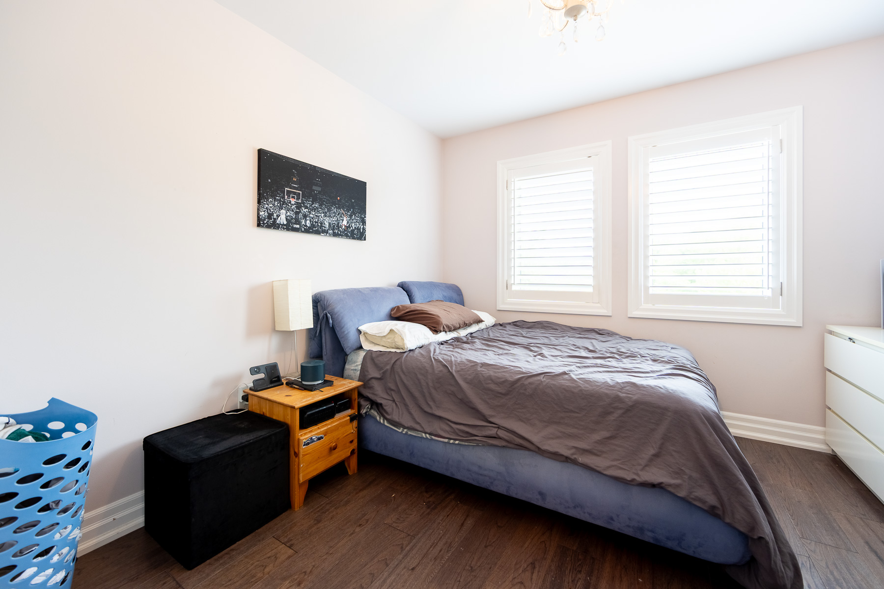 405 King St E interior photo