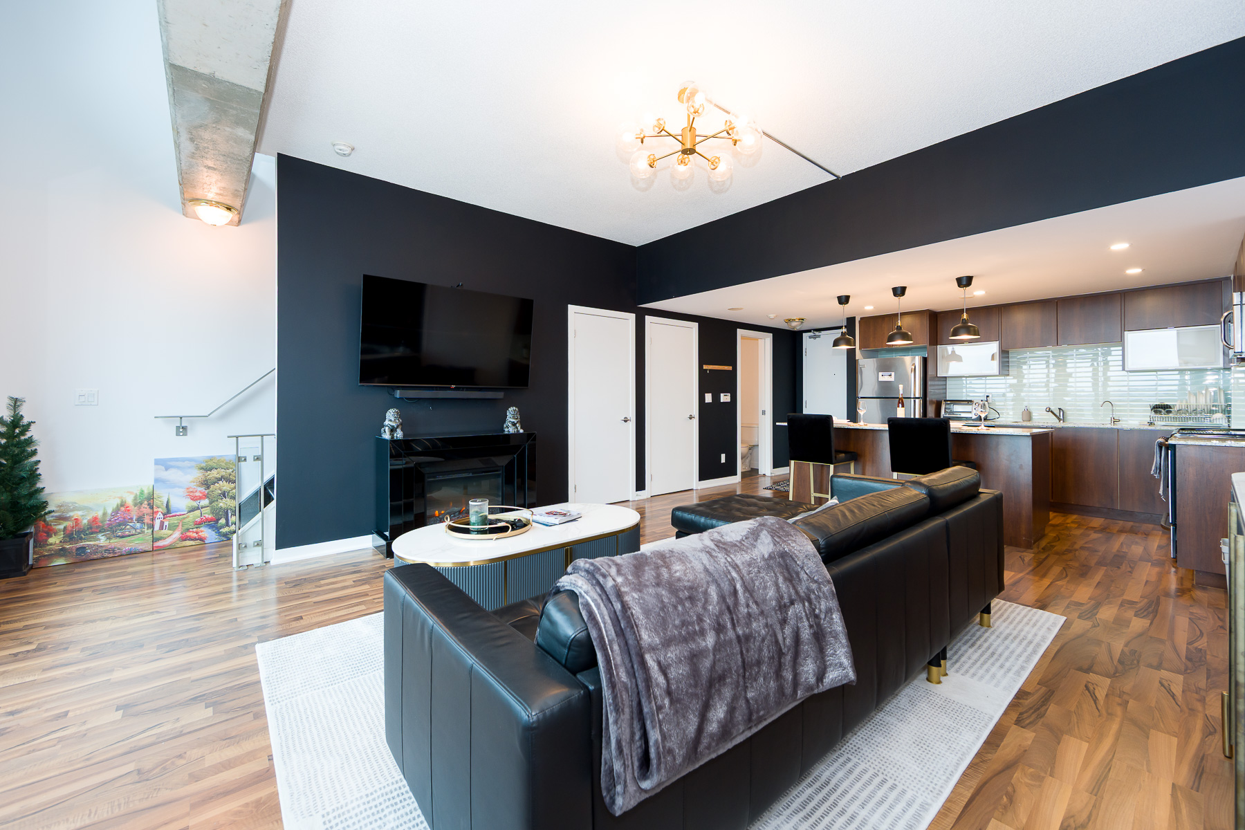 59 East Liberty Street, Unit 2207 — interior