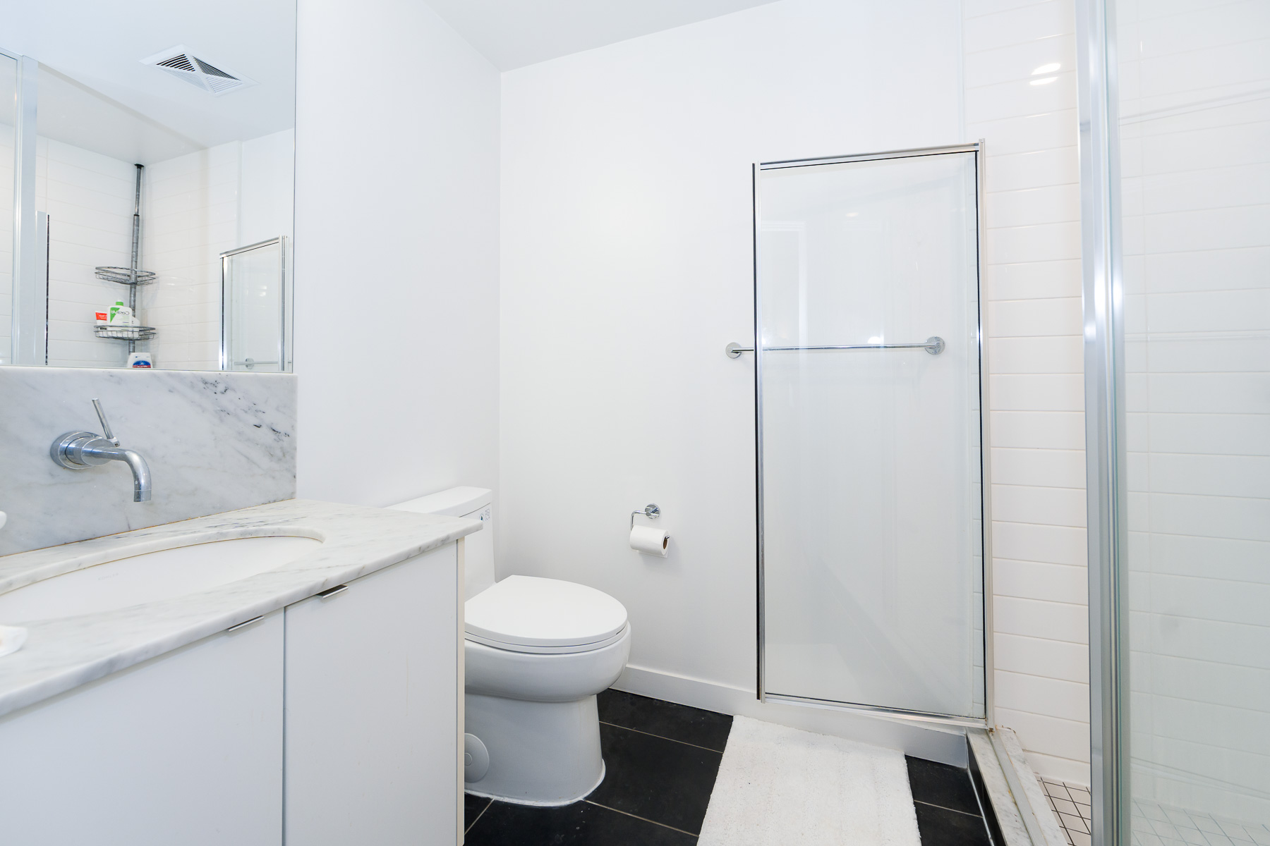 59 East Liberty interior photo